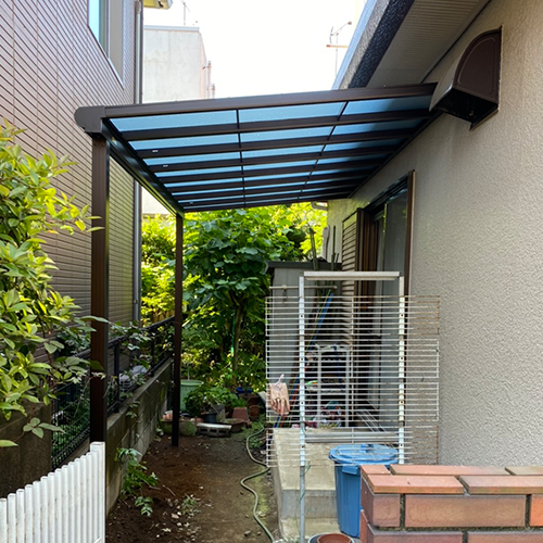 施工後の新しいテラス屋根